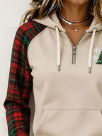 Damen-Sweatshirt mit kariertem Raglan-Ausschnitt und Weihnachtsbaum-Print