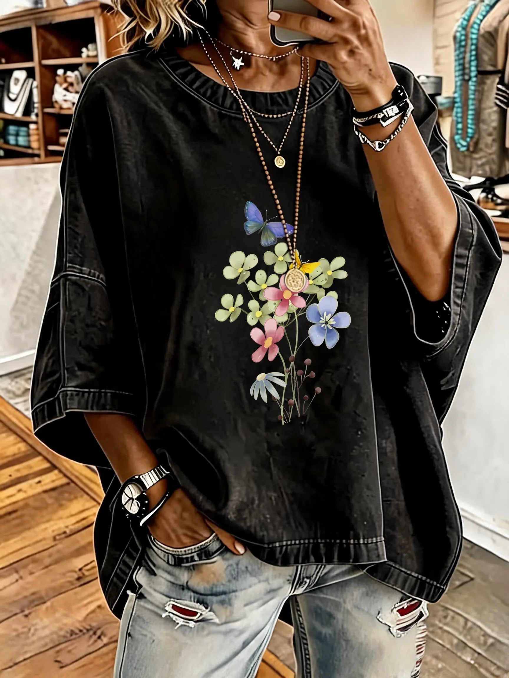 Women'S Vintage Distressed Washed Bouquet Print Oversized T-Shirt