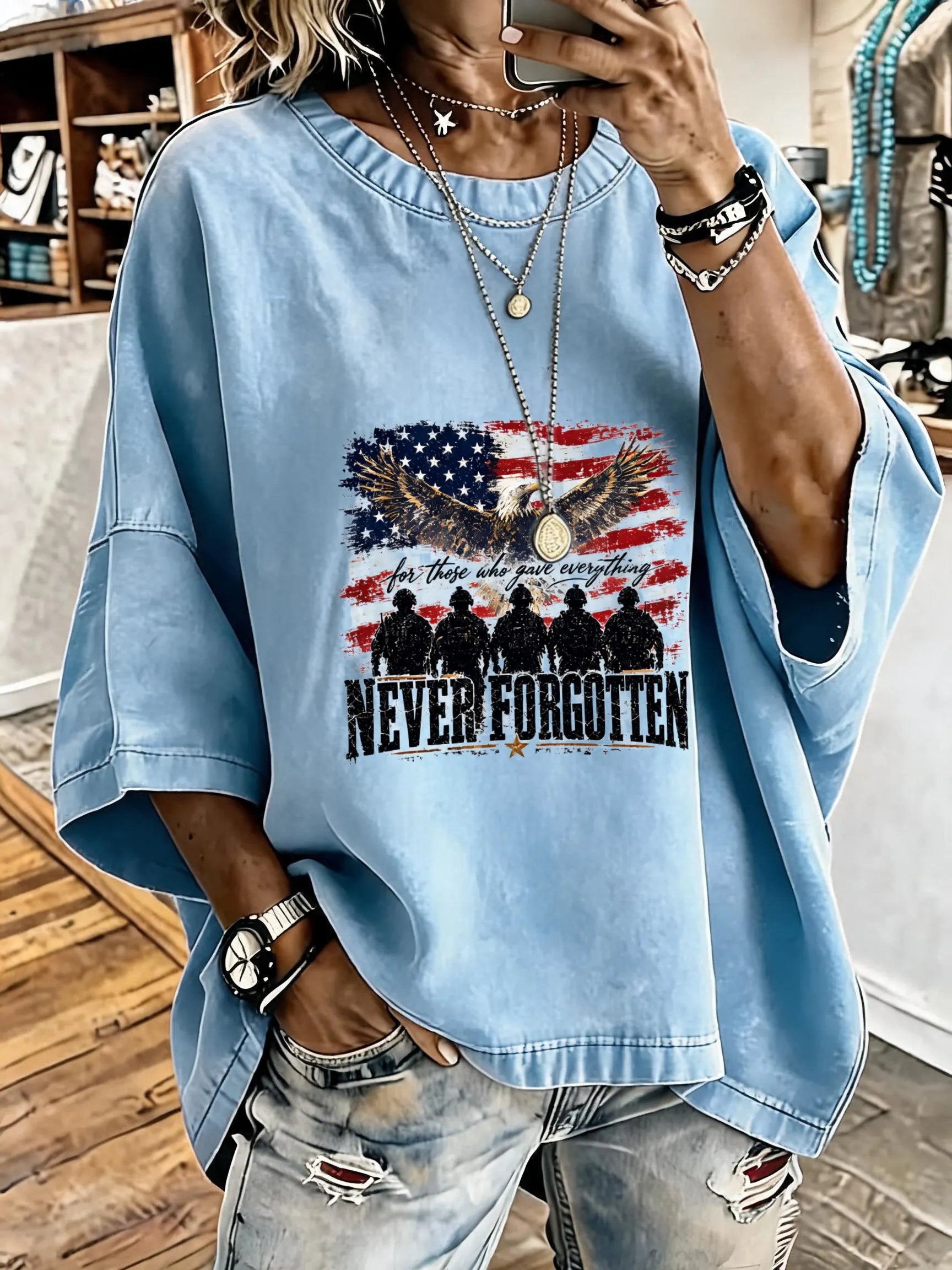 Women'S Vintage Distressed Washed Never Forgotten Veteran Oversized T-Shirt