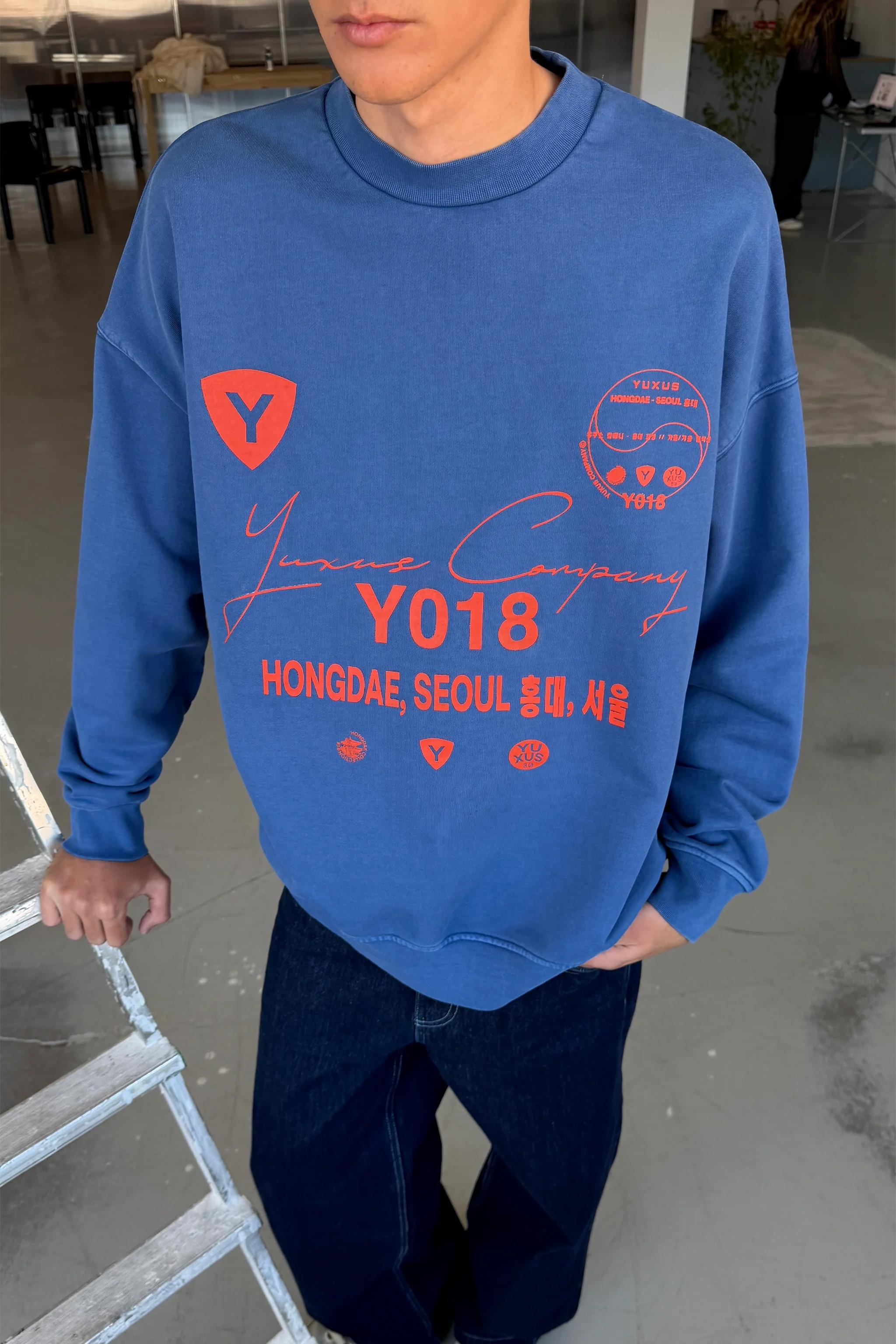 BREAKER "HONGDAE" CREWNECK