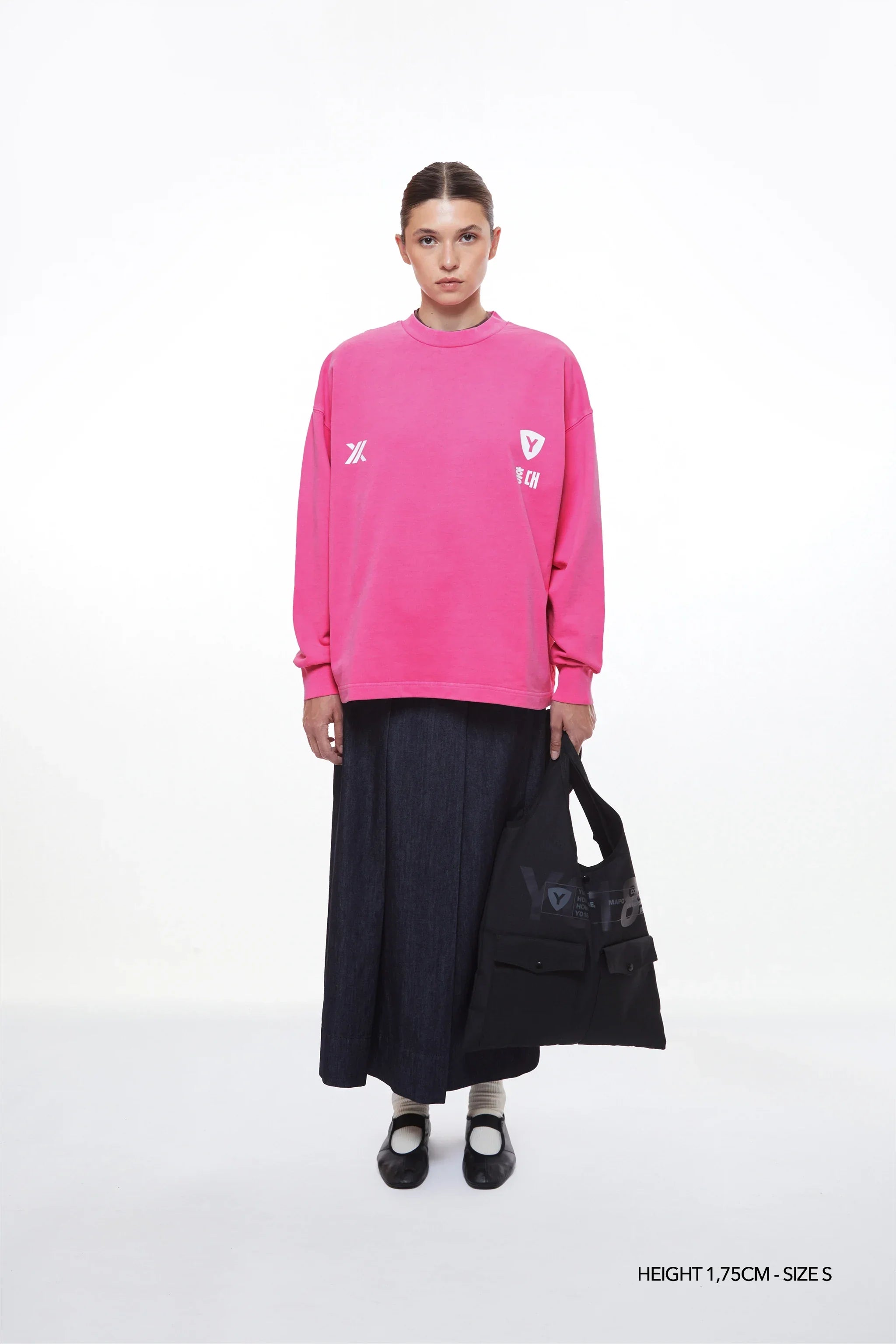 RUBER "HONGDAE" CREWNECK
