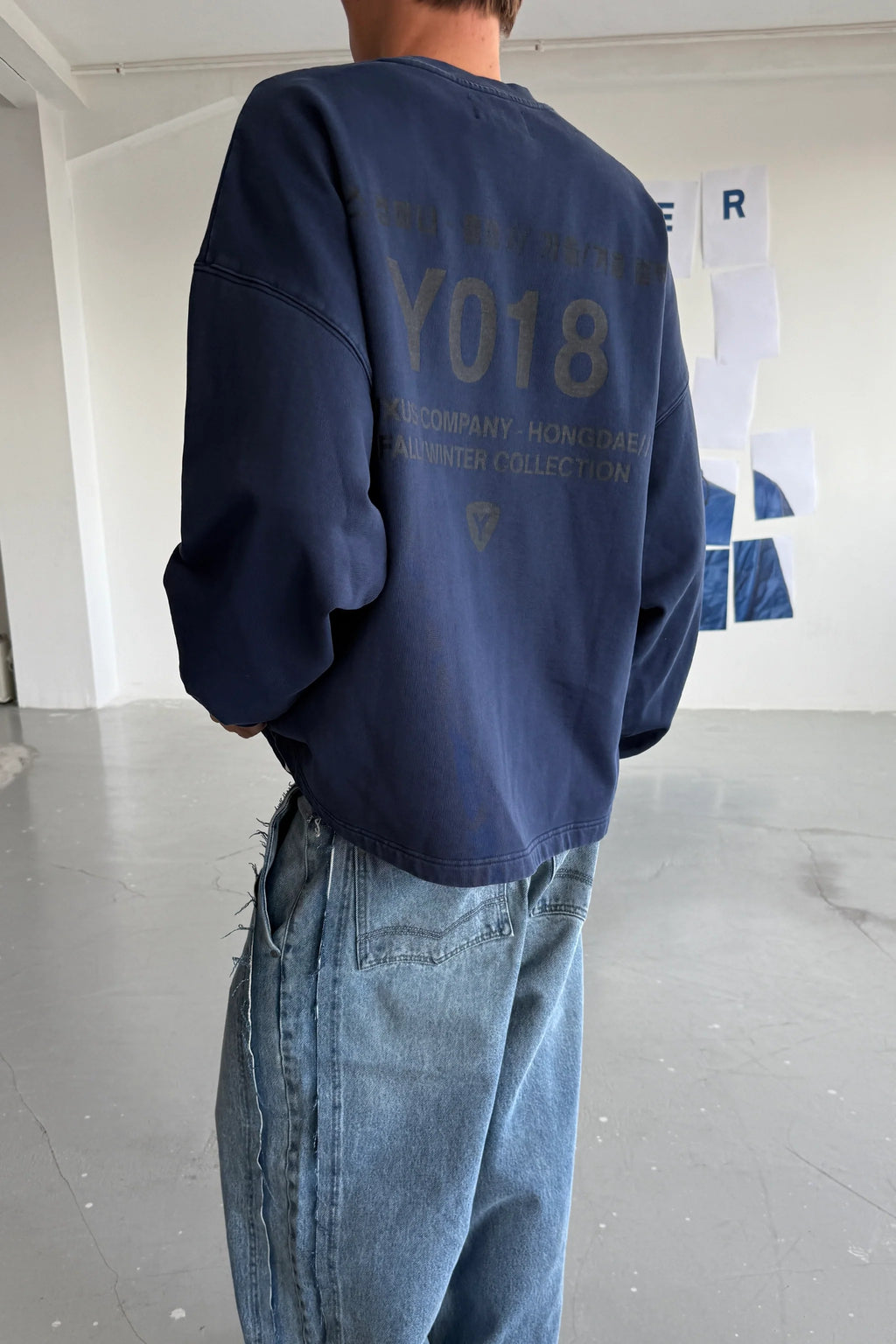 STEALTH "HONGDAE" CREWNECK
