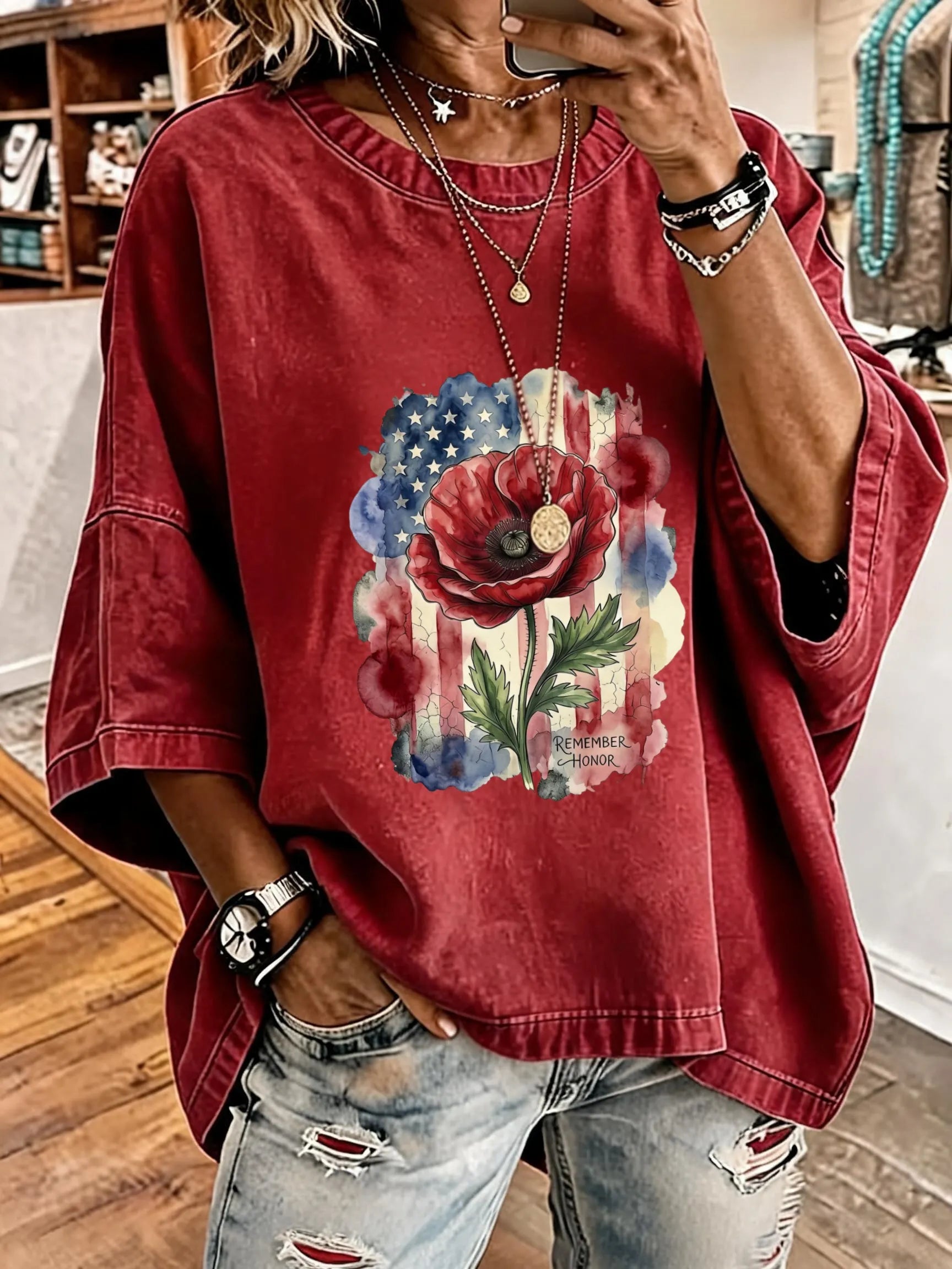 Women'S Vintage Distressed Washed Remember And Honor Poppy Oversized T-Shirt