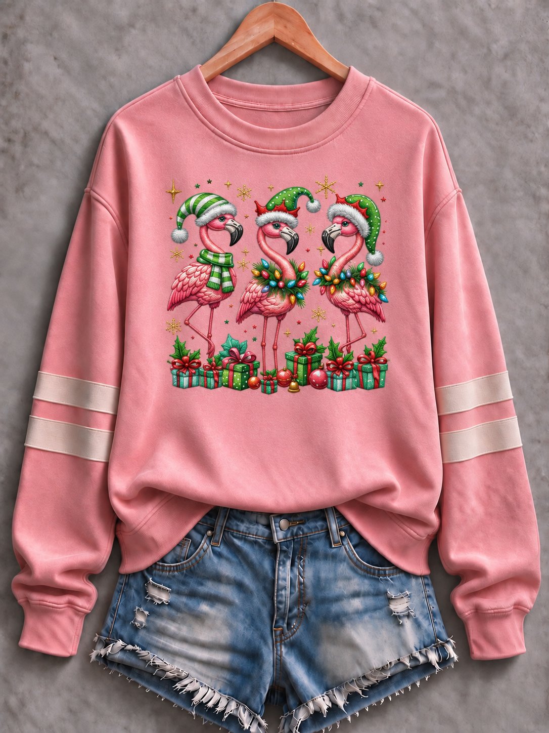 Women's Christmas Pink Flamingo Print Fleece-Lined Crewneck Sweatshirt